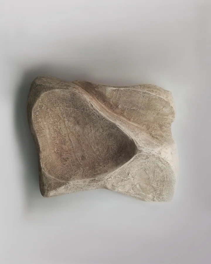 Curl, escultura de pared de cemento hecha a mano